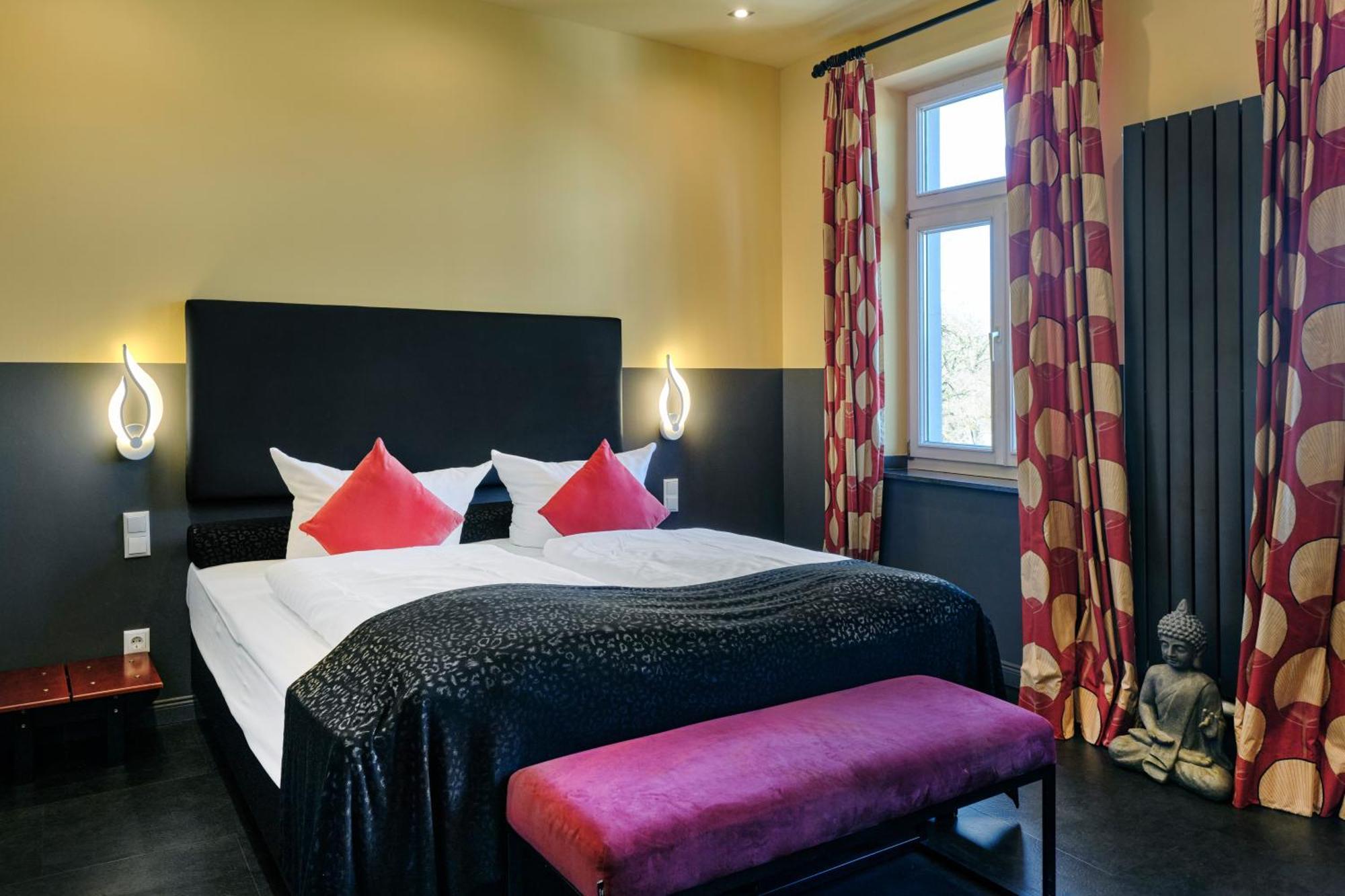 Design-Hotel Zur Abtei Aachen Bagian luar foto